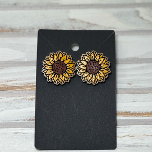 Sunflower stud earrings (wood)