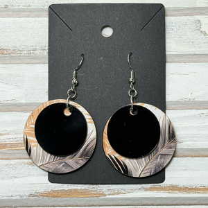 Double layered round leaf pattern earrings (wood & acrylic)